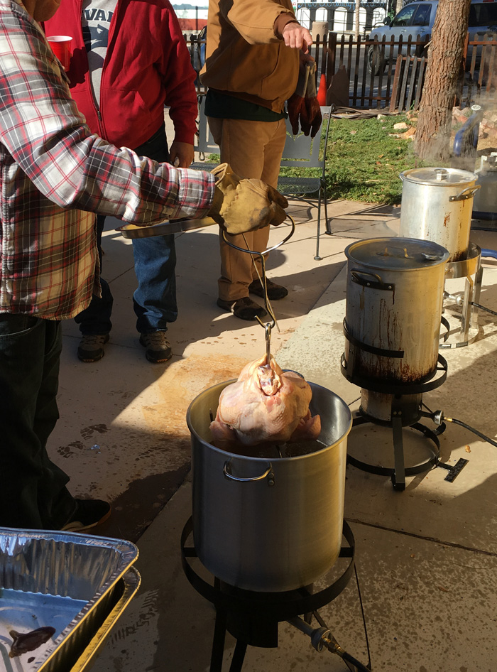 driveByTurkeyFry2016-3-1.jpg