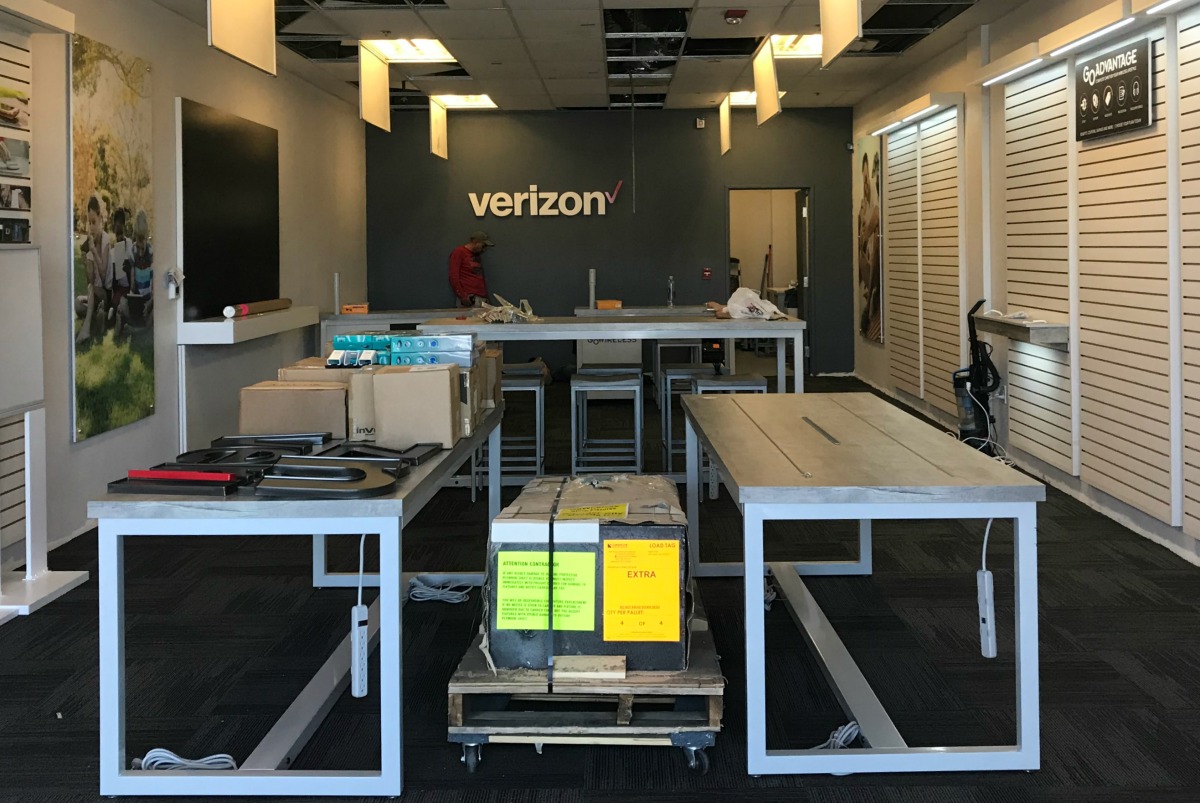 Verizon Opening GNC Boulder City, Nevada