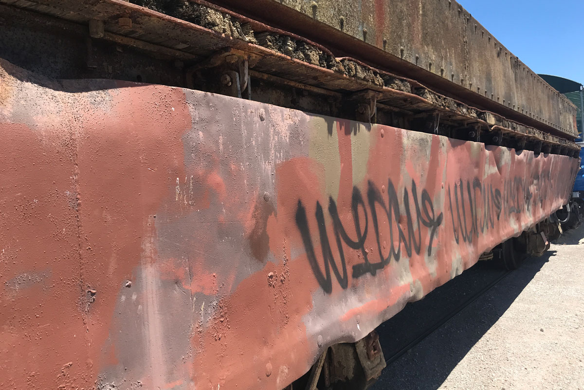 DumpCar13.jpg