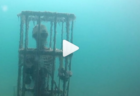 Underwater Skeletons Sighted at Lake Mead
