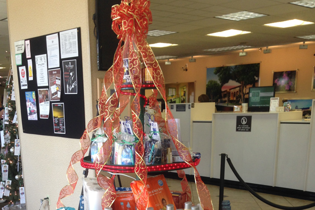 Boulder City Grows A Giving Tree