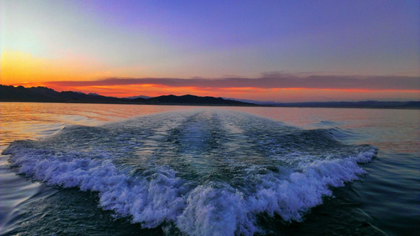 Lindy DeMunbrun Lake Photo near Boulder City, Nevada