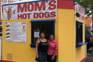 Mom's Hot Dogs in Boulder City, Nevada