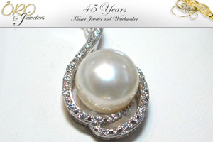 Win A Gift Certificate or His/Her Watches from Oro & Jewelers!