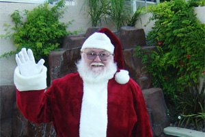 Santa Claus To Visit Star Burgers