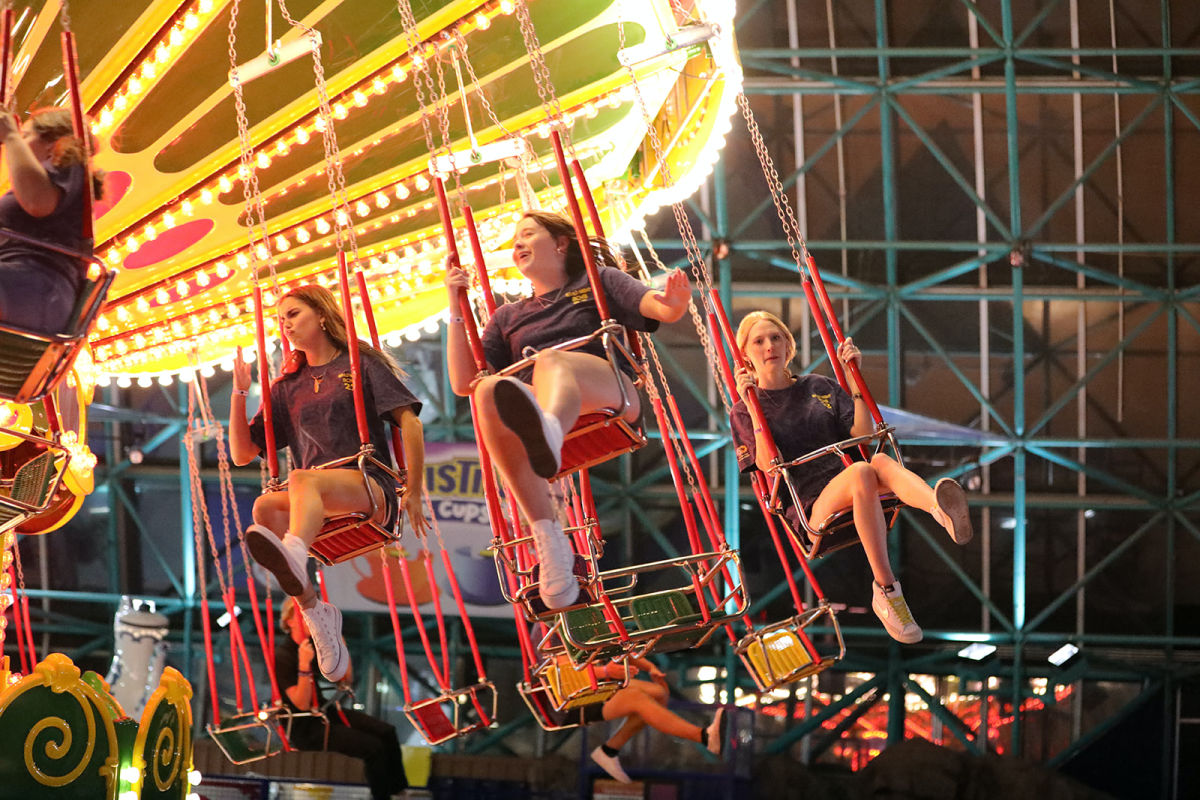 Circus4.jpg