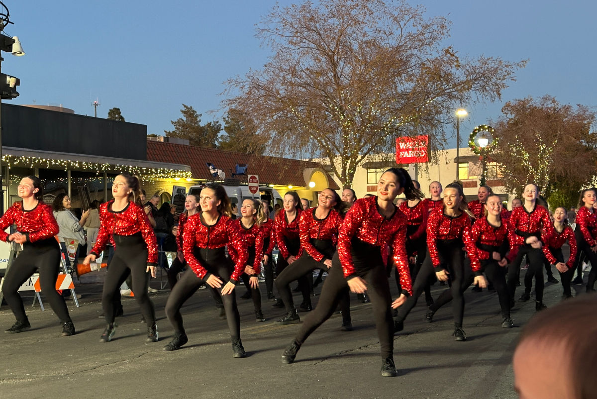ParadePhoto2.jpg