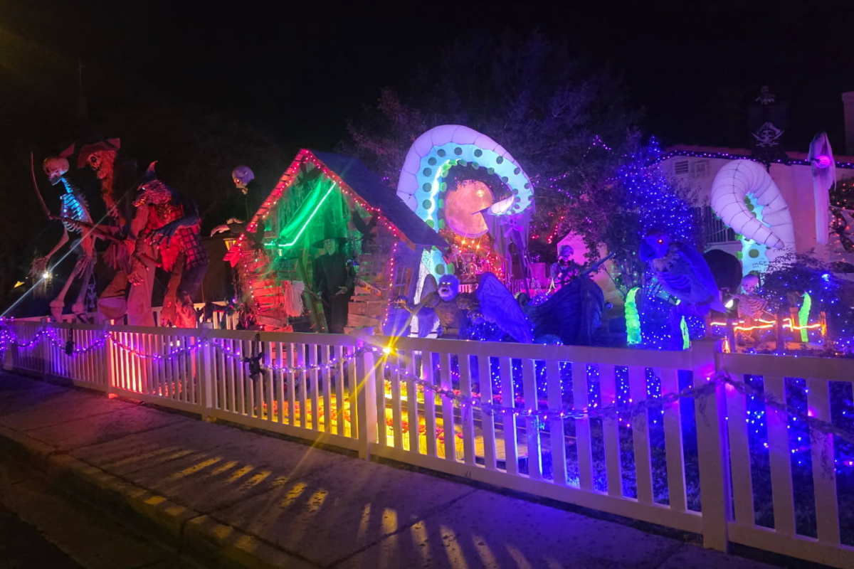 Boulder City's Halloween House